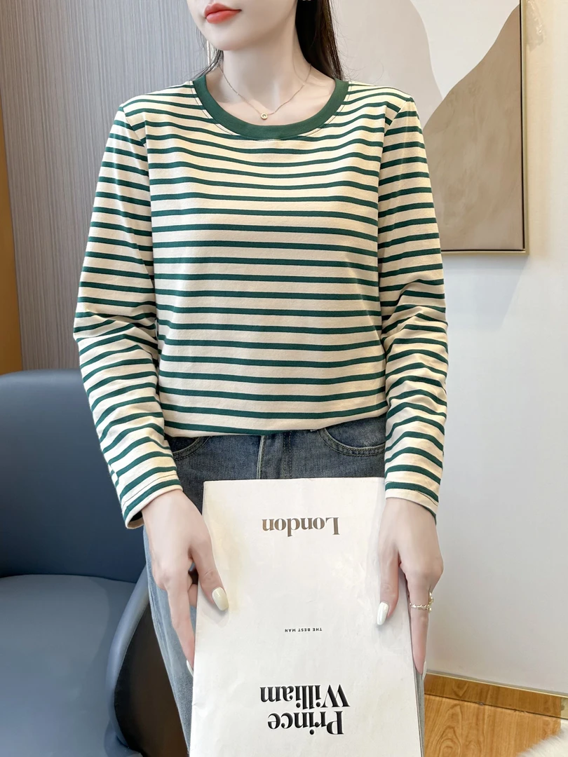 2025夏款T恤时尚百搭小个子校园风冰爽爆款流行新潮阳光夏款简约