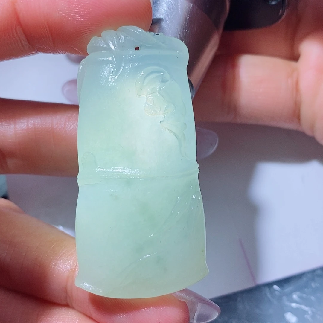 定制翡翠未镶嵌翡翠