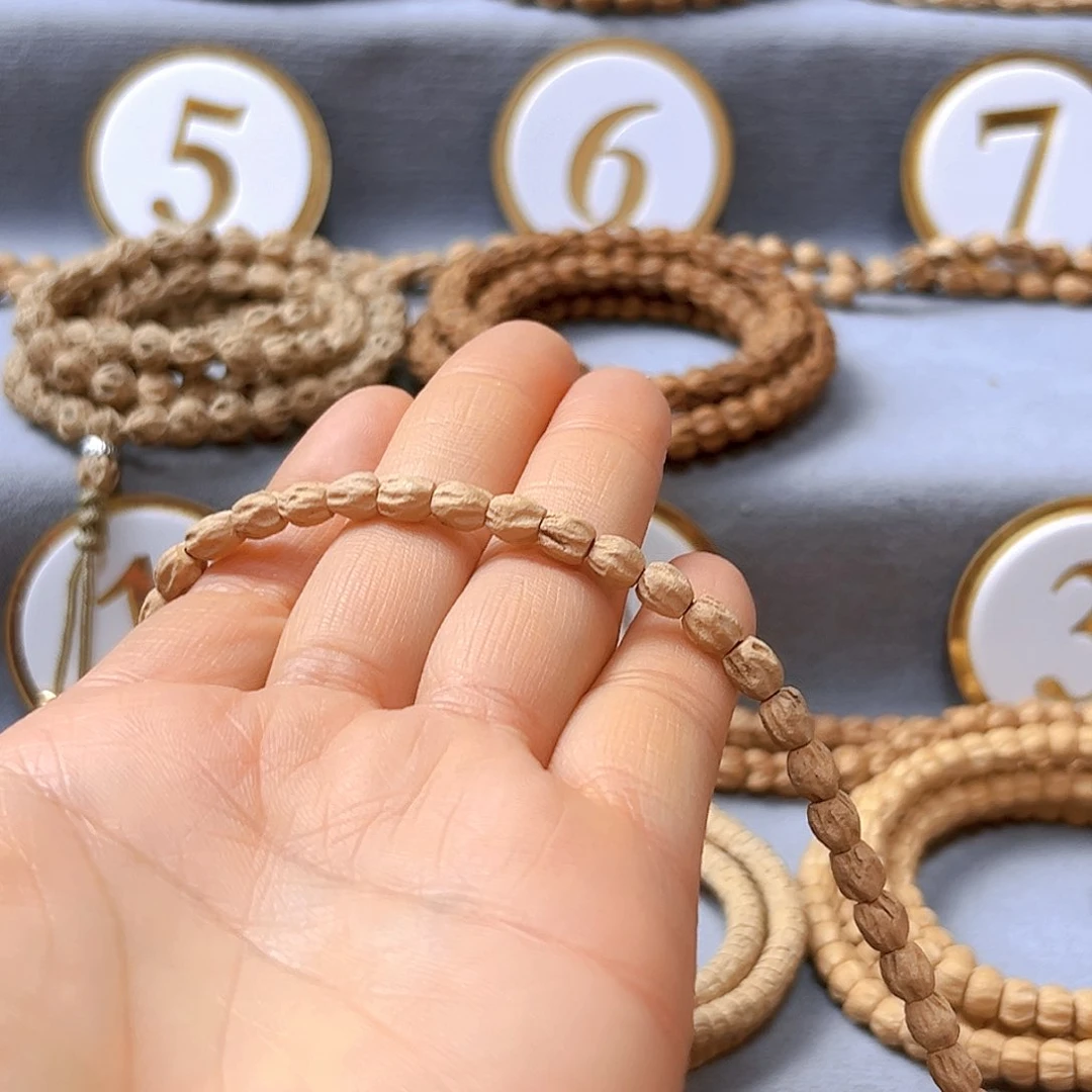 柏香籽/百香籽手串嘿****?