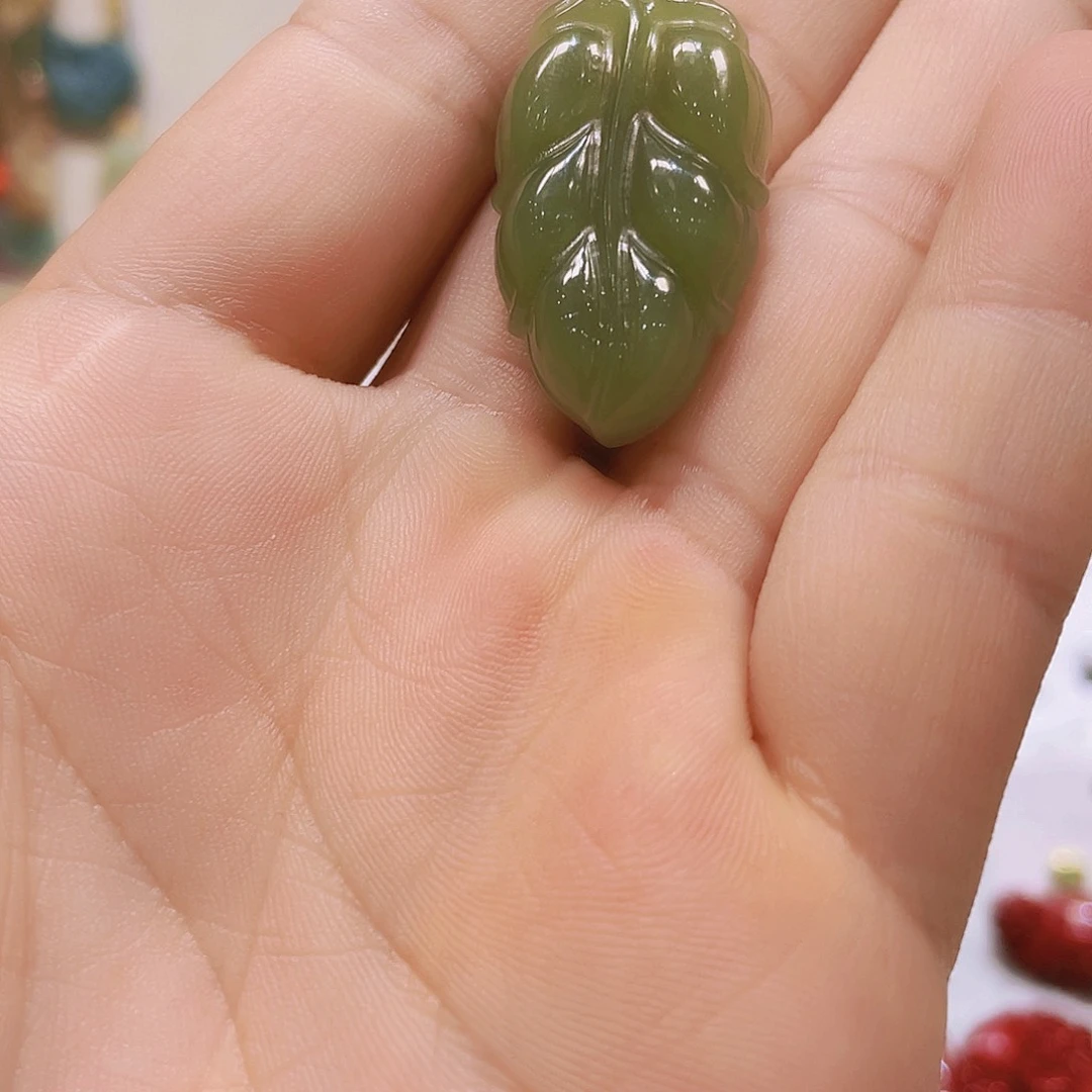 和田玉（碧玉）颈饰未镶嵌