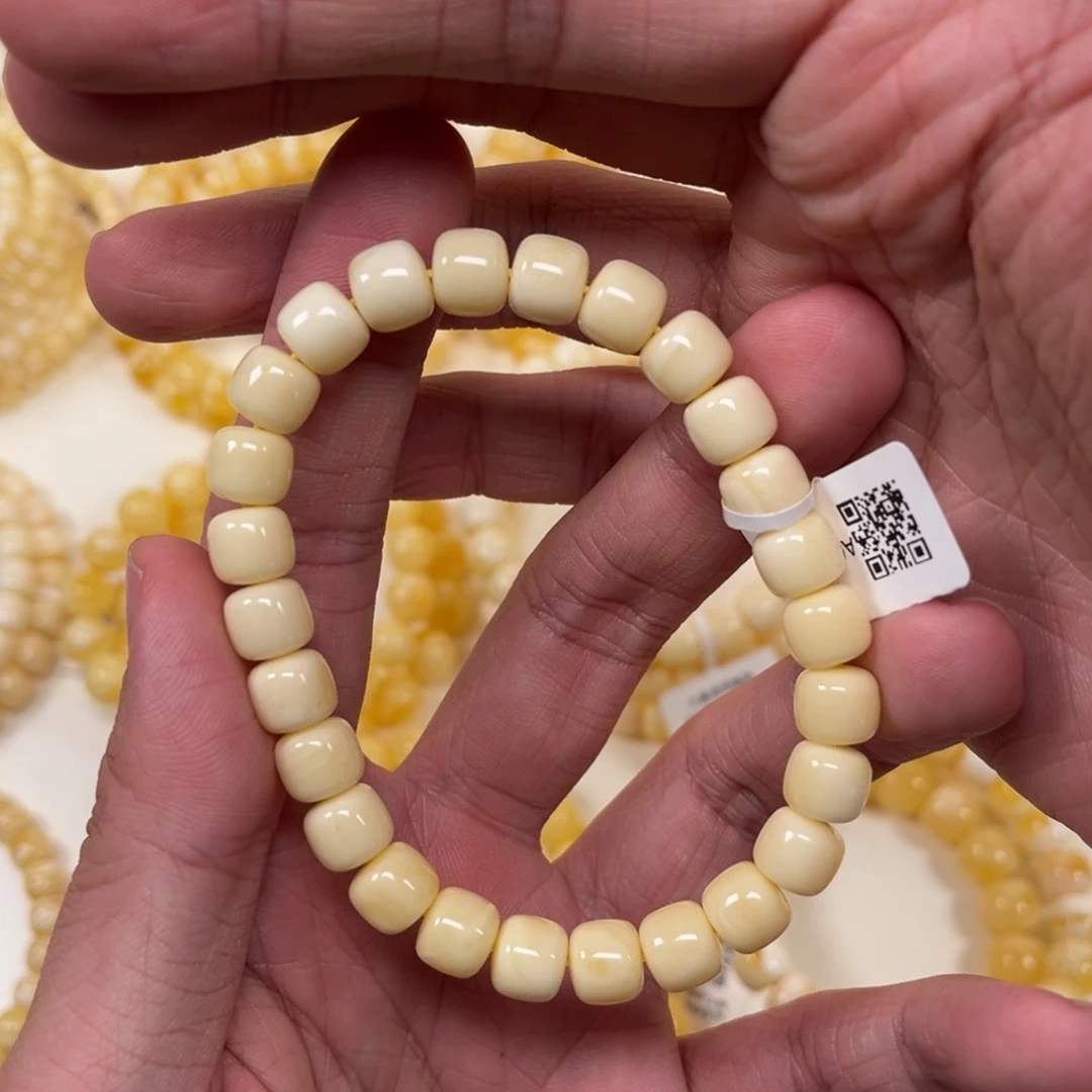 蜜蜡手串未镶嵌从****修蜜蜡手串8.5