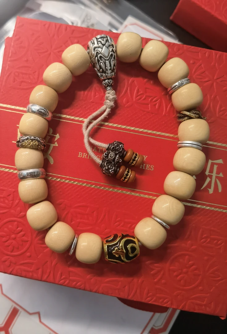 11*12时尚白色皮质镶嵌配饰手工饰品民族风百搭珠宝气质