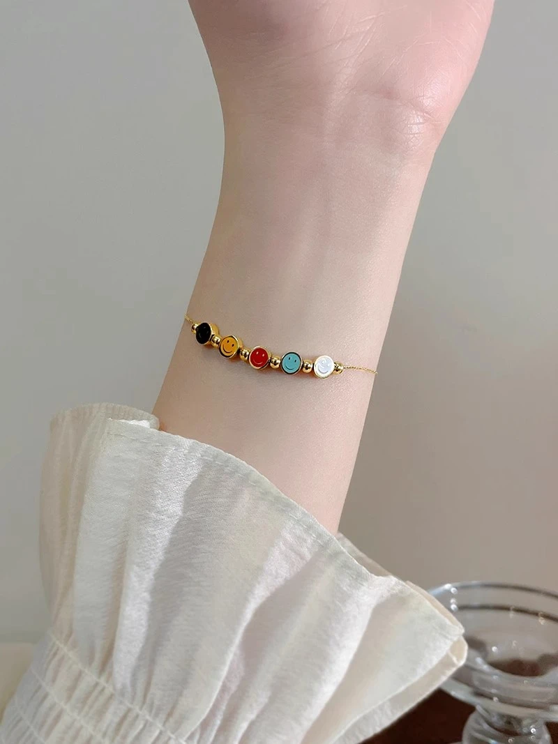 钛钢手链 彩色笑脸钛钢手链轻奢小众手串精致闺蜜手链女新款手绳