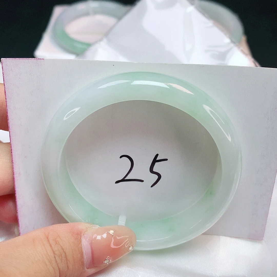 翡翠未镶嵌手镯正圈51.8