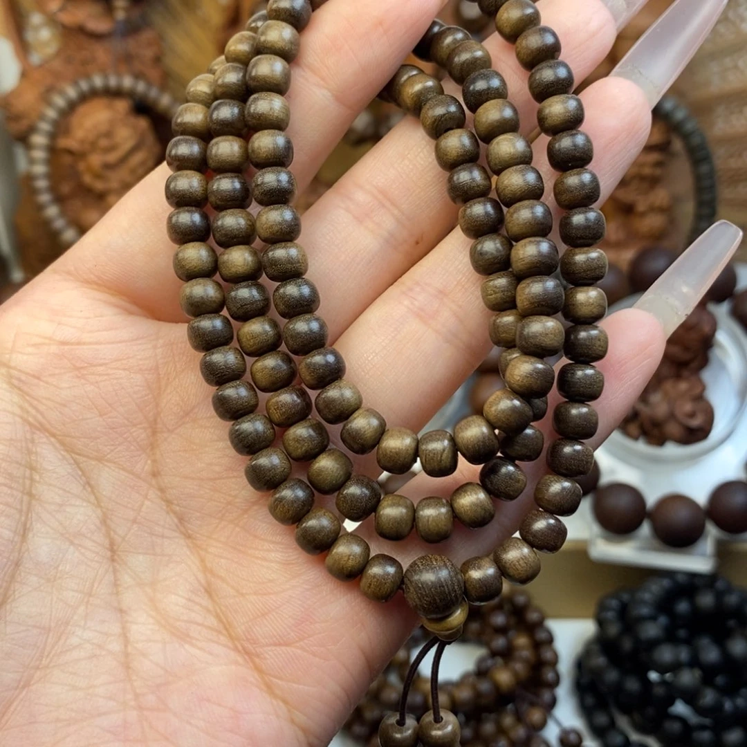 檀香木手串/手链迈索尔老山檀香0506.108黑肉沉水奶香，微瑕