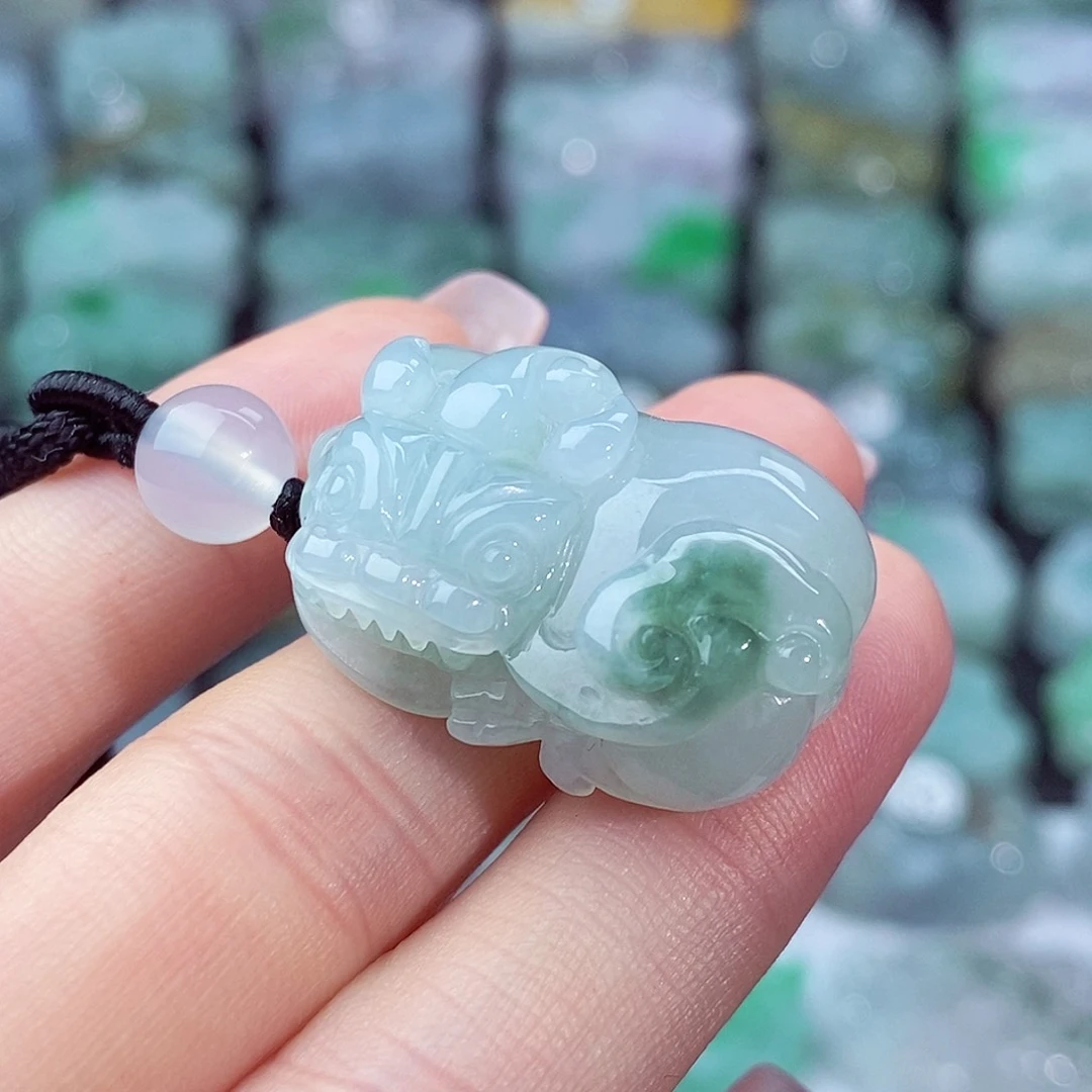 颈饰未镶嵌翡翠天然