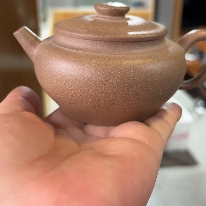 紫砂茶壶李*敏紫砂。………………