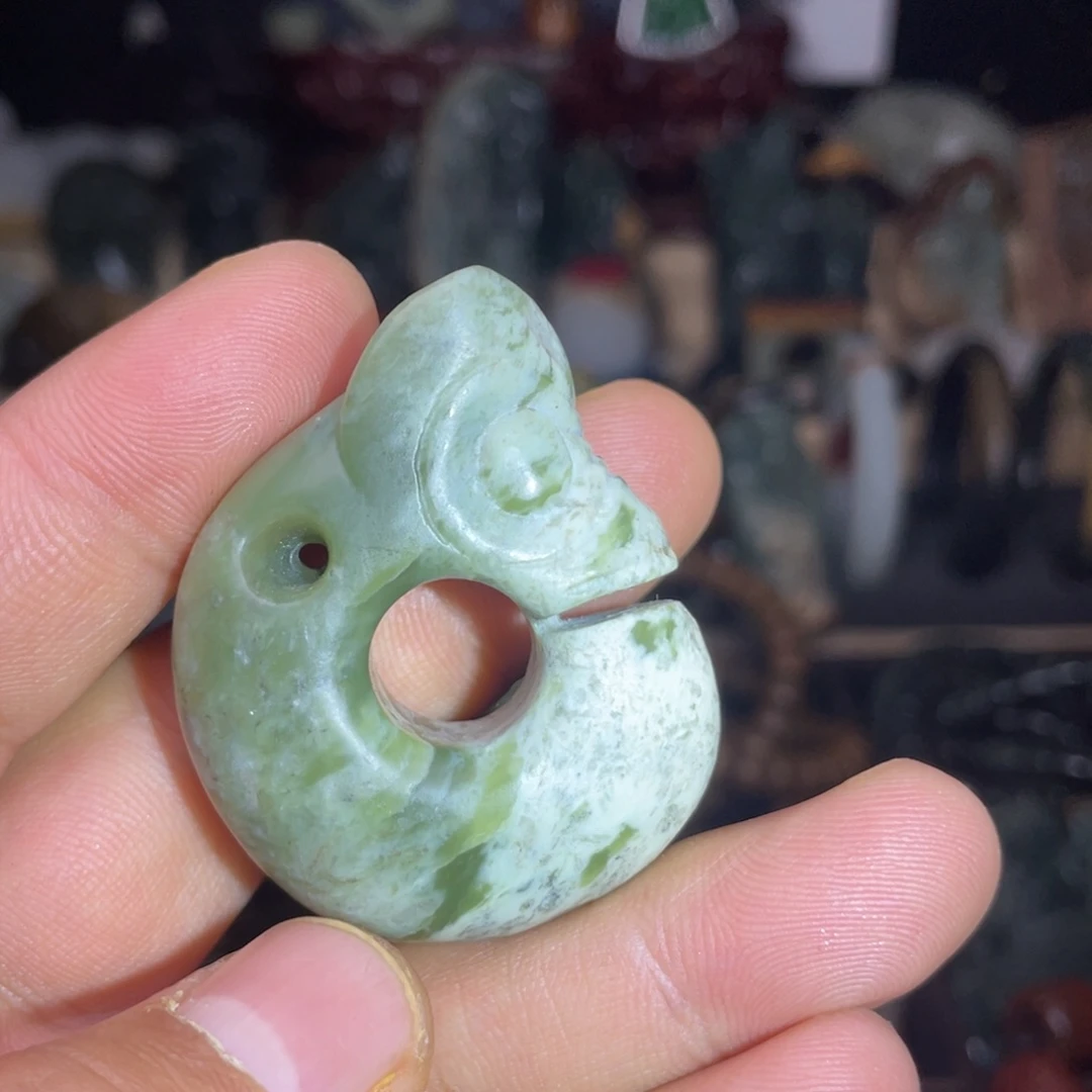 岫岩河磨玉（透闪石质玉）未镶嵌颈饰
