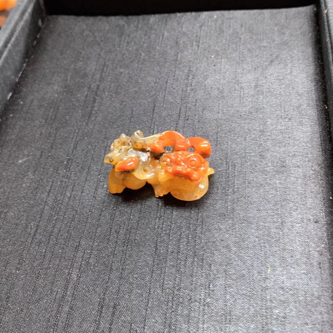 石英质玉（黄龙玉）未镶嵌挂件