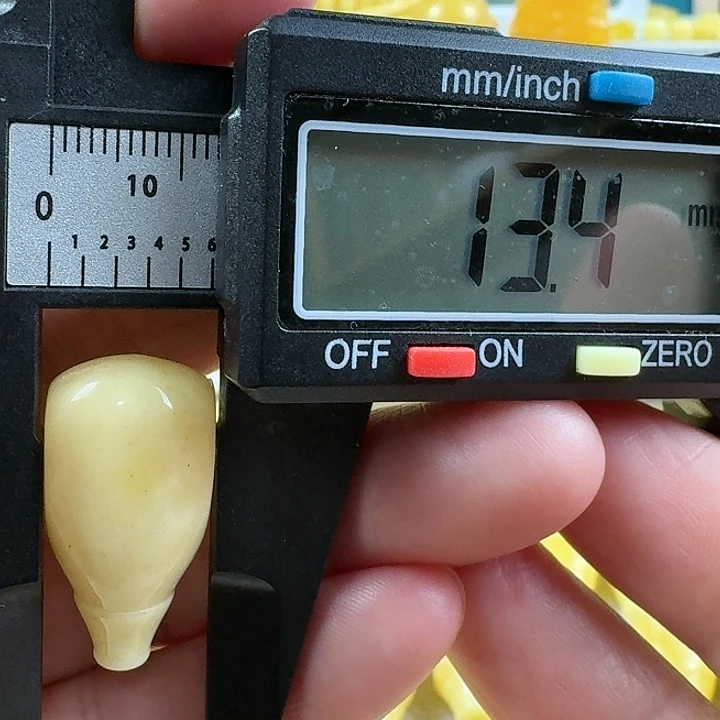 蜜蜡未镶嵌裸石23