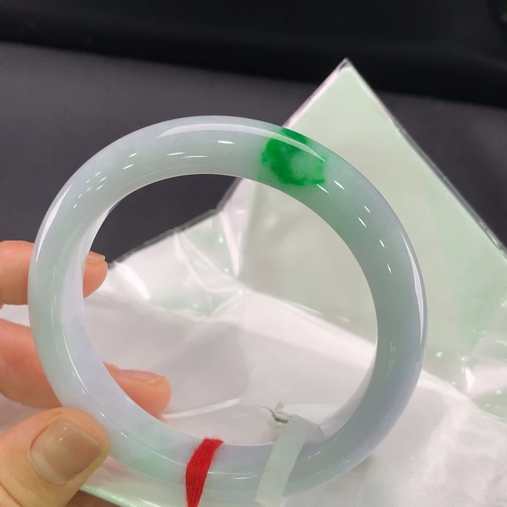 翡翠手镯未镶嵌正圈61
