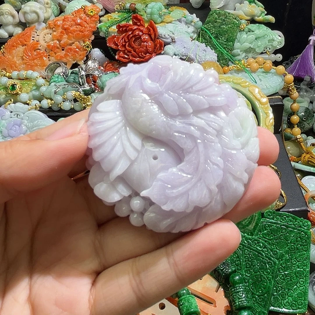 翡翠未镶嵌颈饰待编织