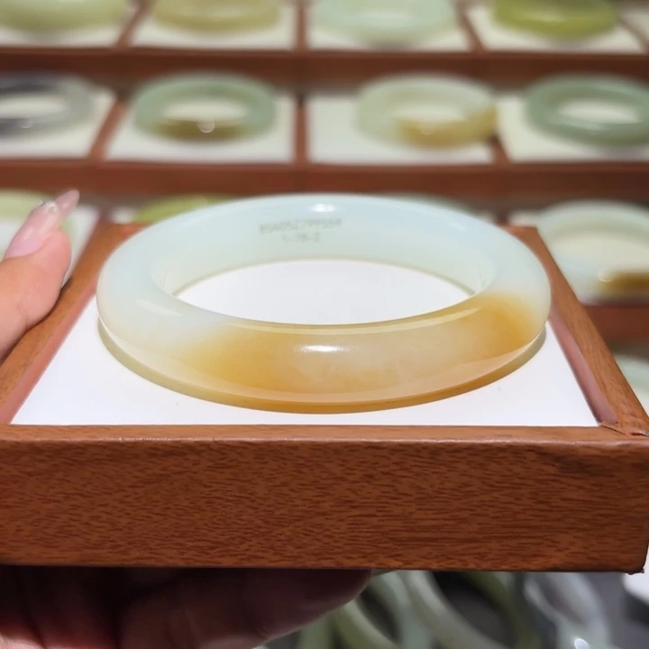 和田玉未镶嵌手镯糖白卡59/60