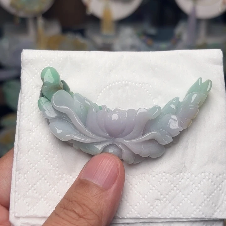 翡翠未镶嵌颈饰吊坠