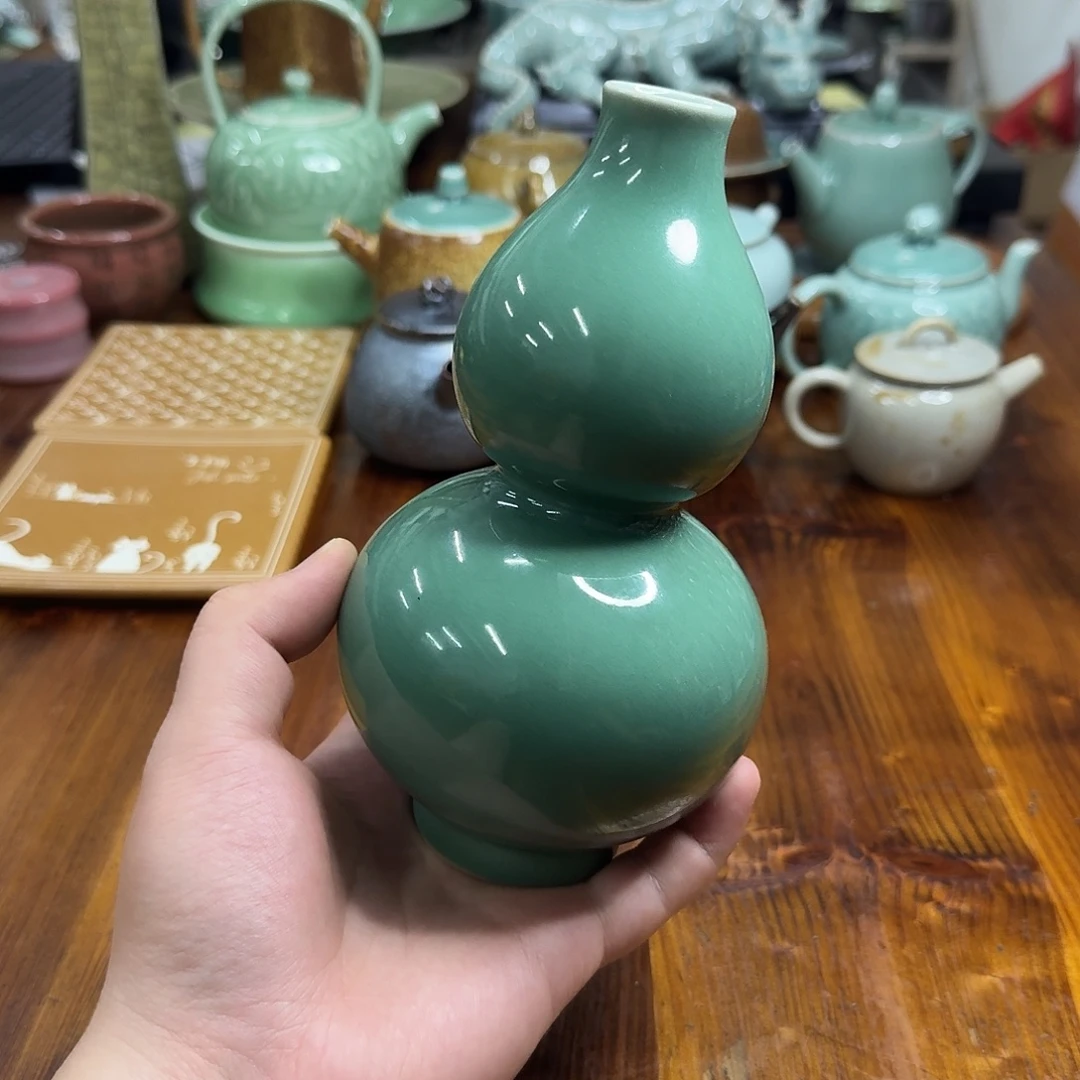 小仲龙泉青瓷微瑕3136