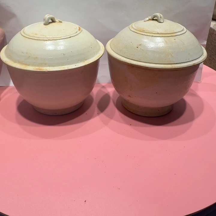 永***的其他漂亮的小瓷盆子