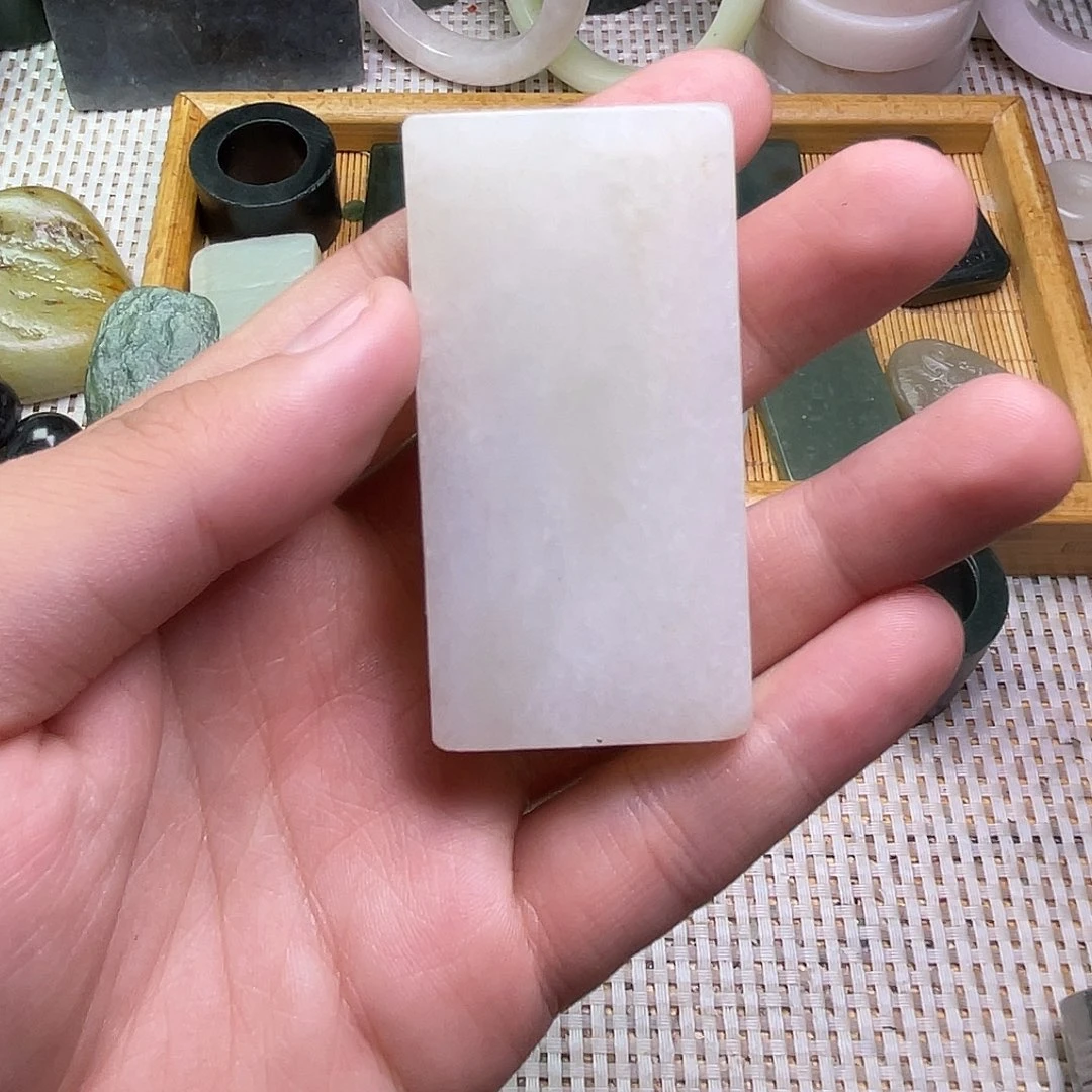 未镶嵌和田玉车挂