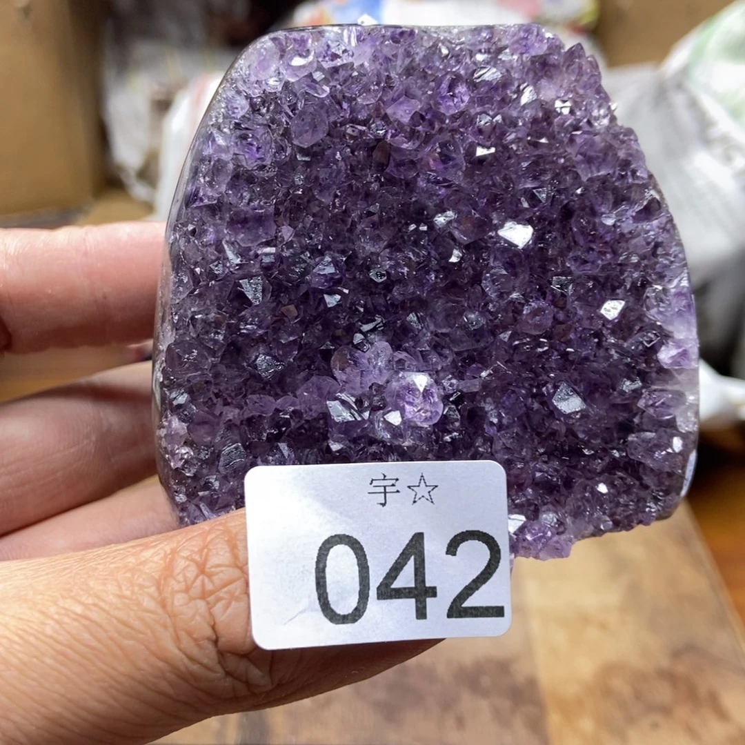 紫晶天然水晶摆件未镶嵌