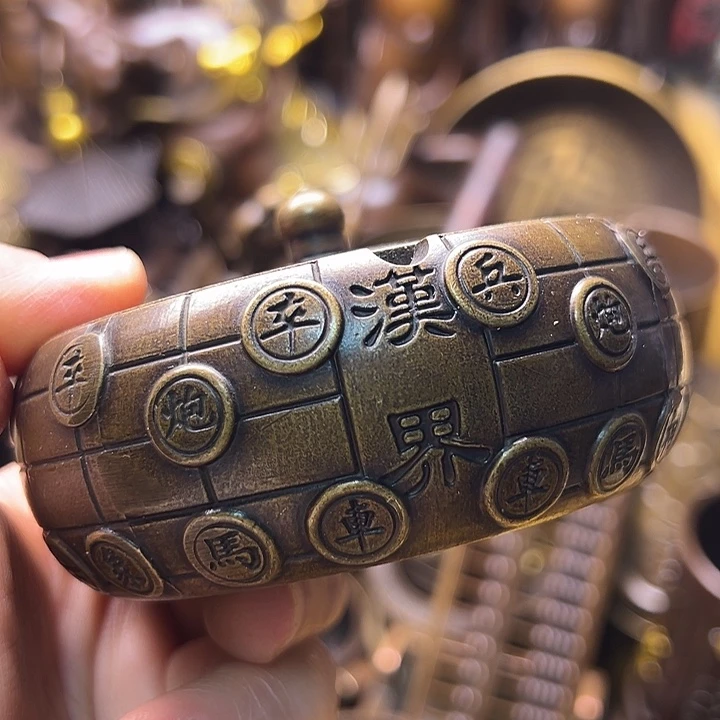 铜22356678898776788899