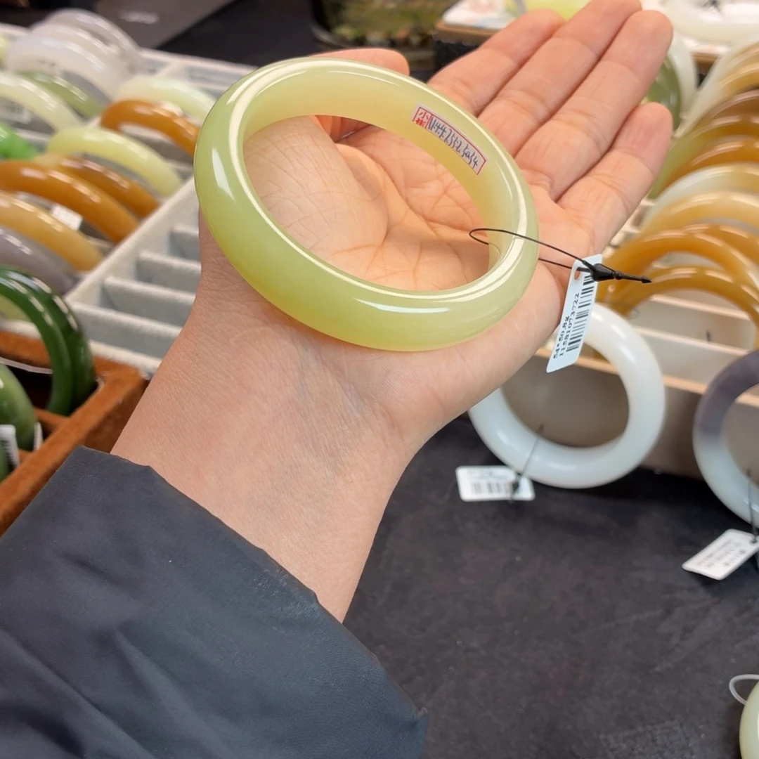 和田玉未镶嵌手镯青黄口渐变37