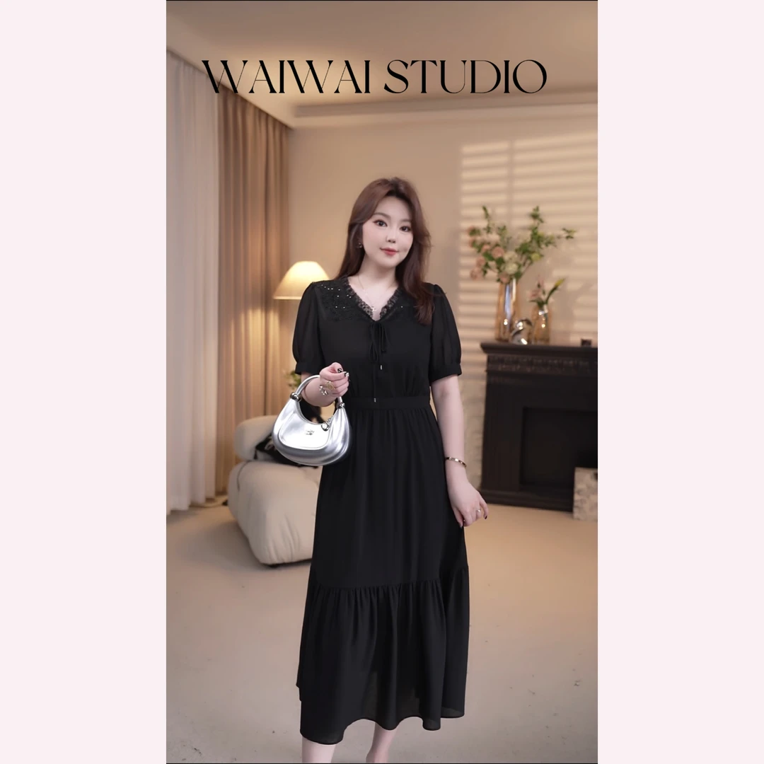 【微风】显瘦优雅精致珠片花边肌理面料百搭连衣裙 25S231