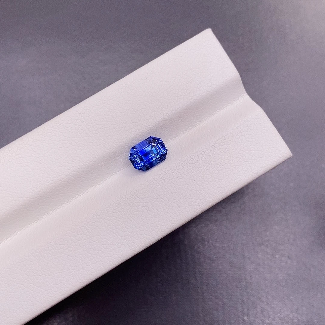 裸石蓝宝石1.88克拉