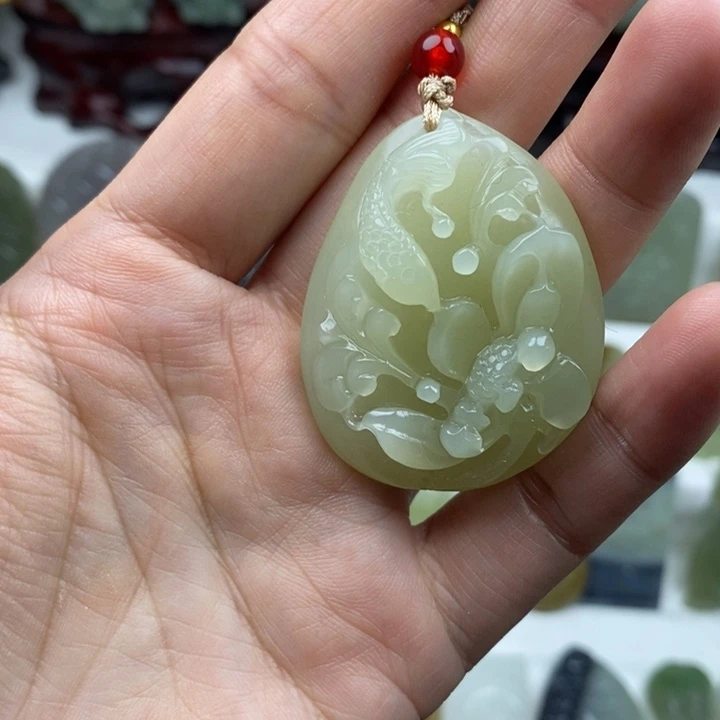 和田玉未镶嵌颈饰32