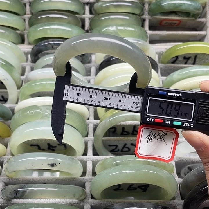 未镶嵌蛇纹石玉手镯272