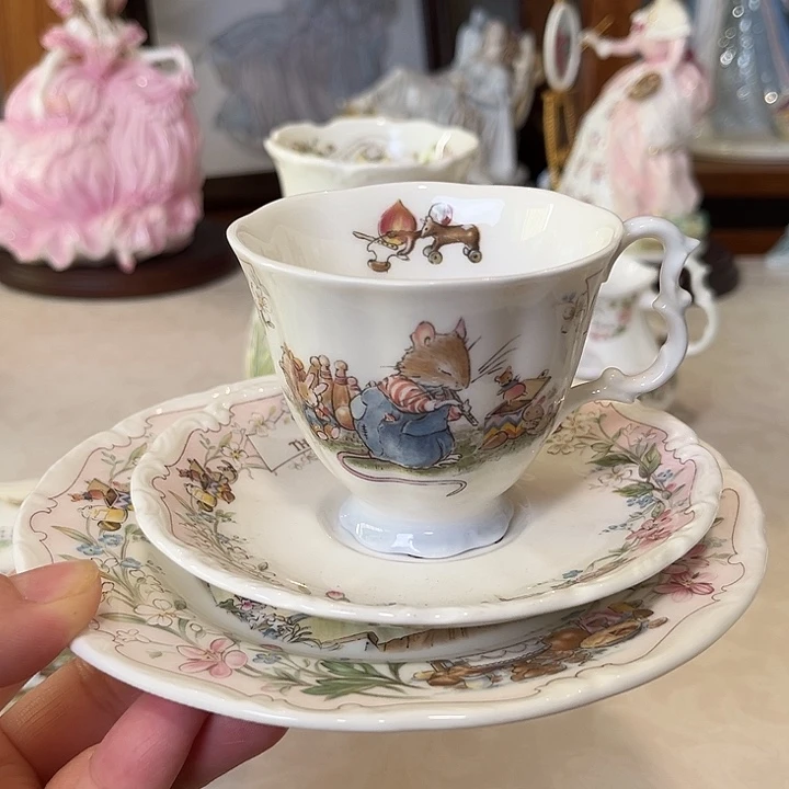 杯欧洲中古瓷器摆件