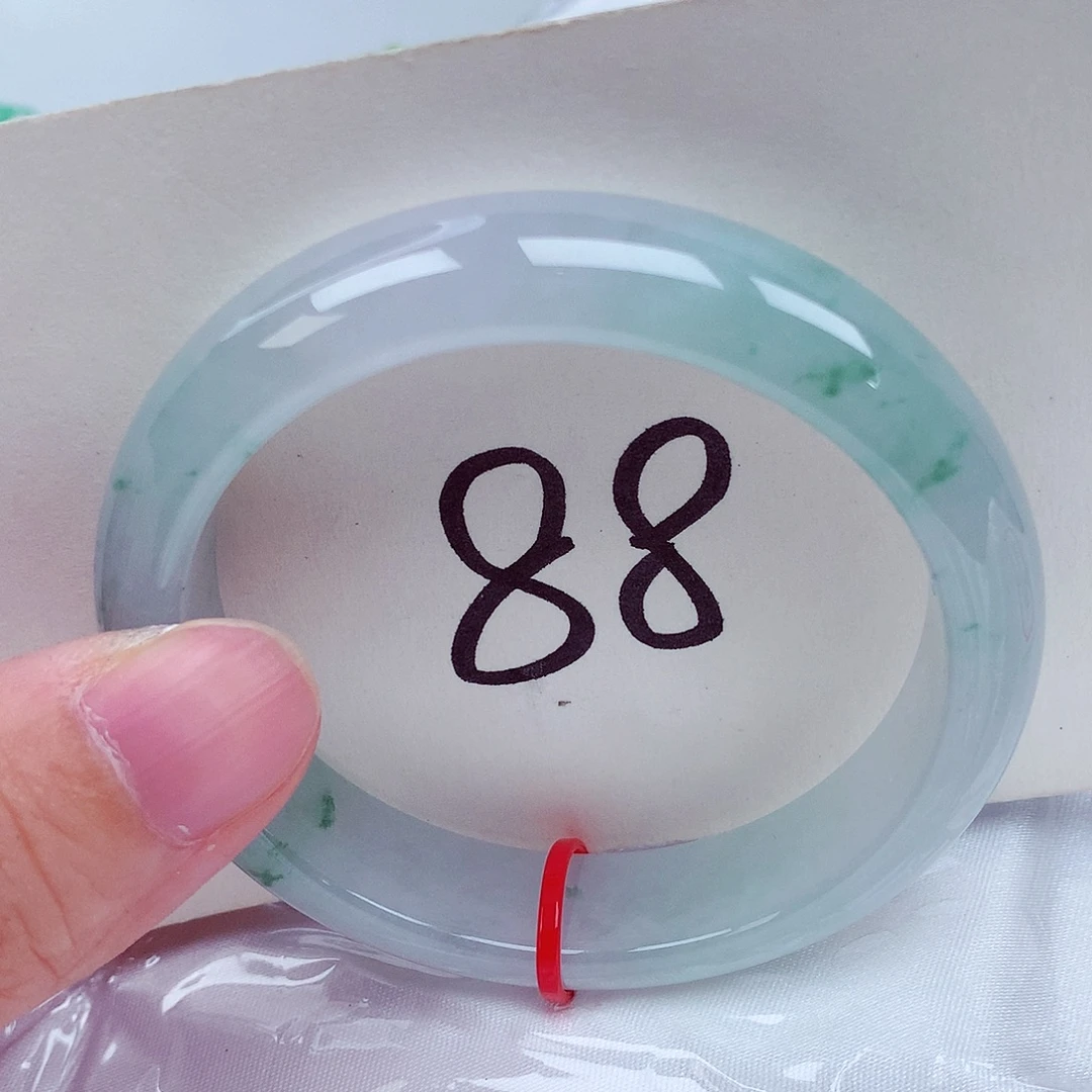 翡翠未镶嵌手镯翡翠