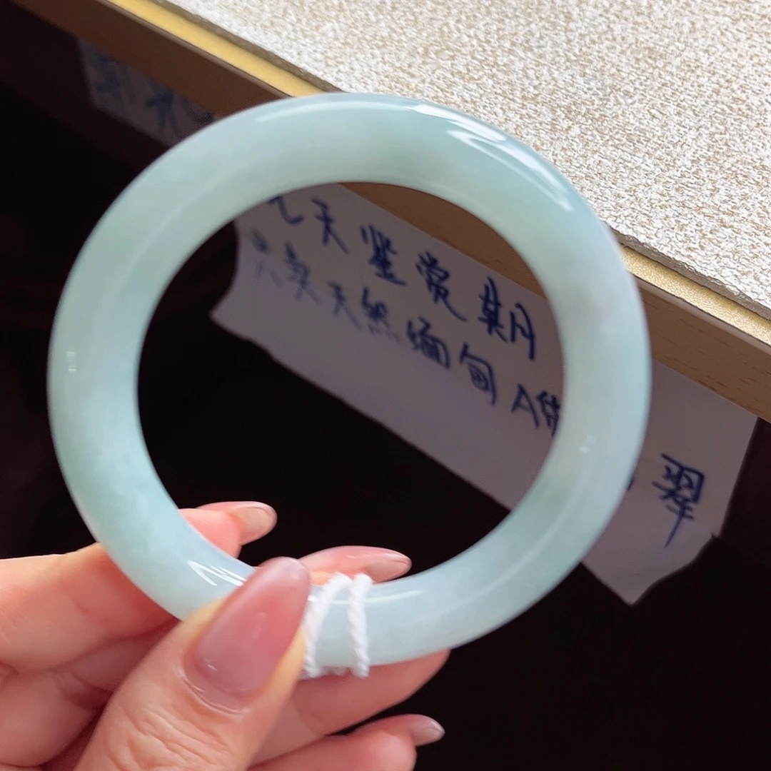 翡翠未镶嵌手镯手镯