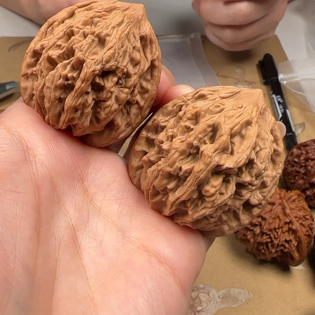 文玩核桃吊坠山地虎42-17