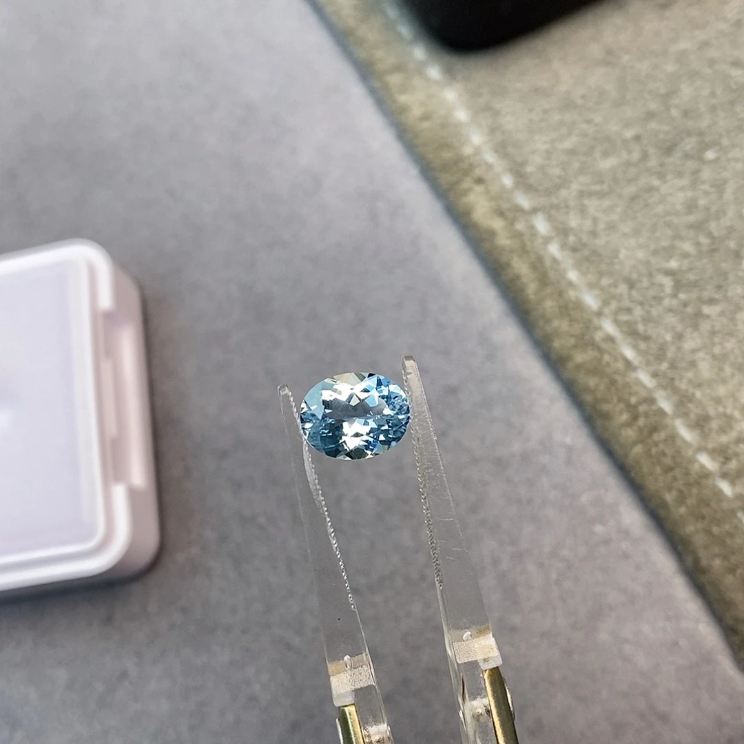 海蓝宝石笔搁未镶嵌1.35ct 圣玛利亚