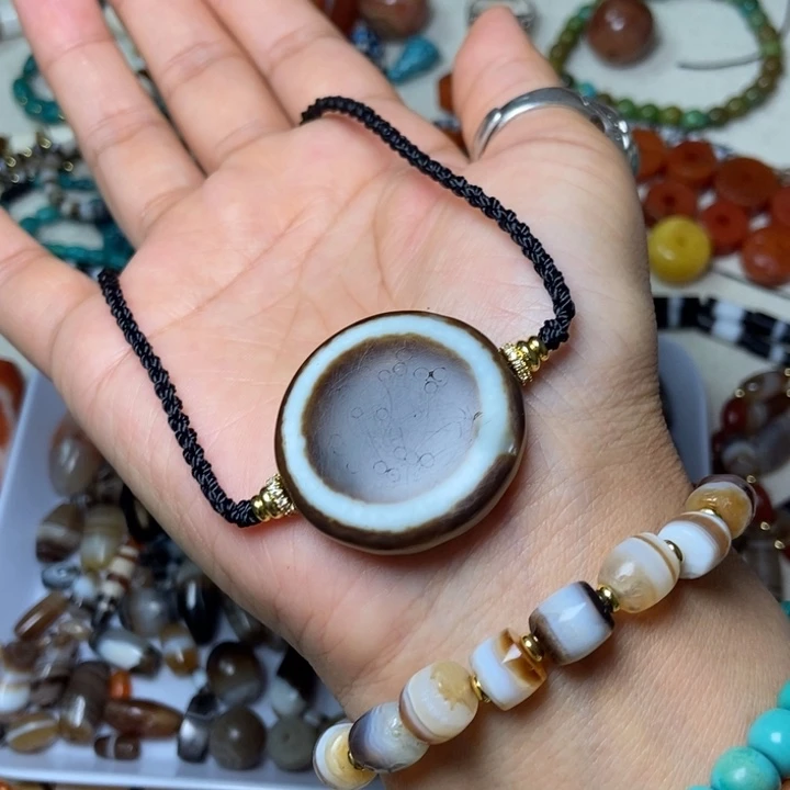 当***哥石英石纯铜藏传古珠