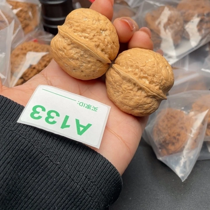 文玩核桃吊坠核桃