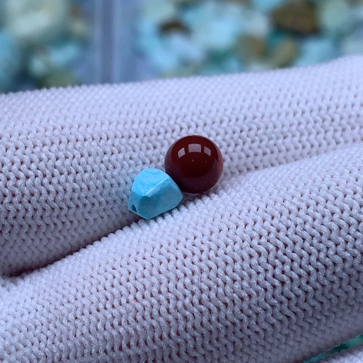 南红玛瑙未镶嵌珠宝奇石