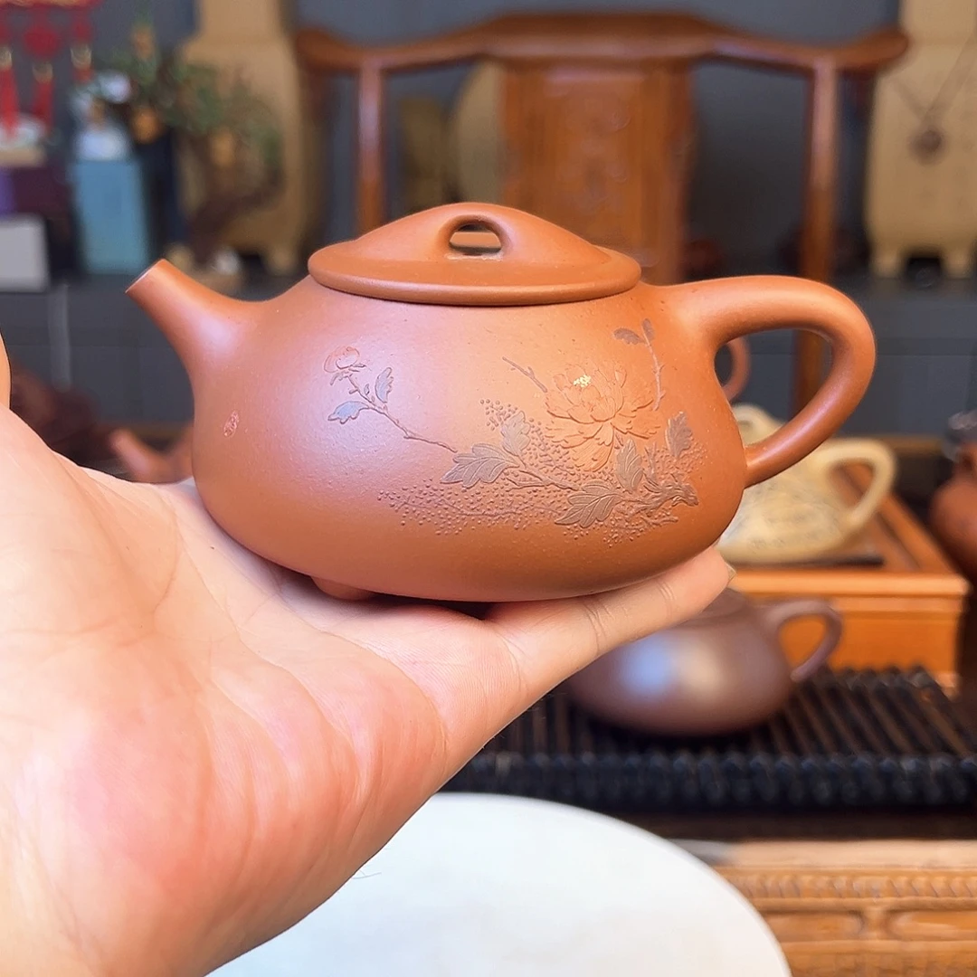 茶壶紫砂原矿红皮龙工笔泥绘牡丹花