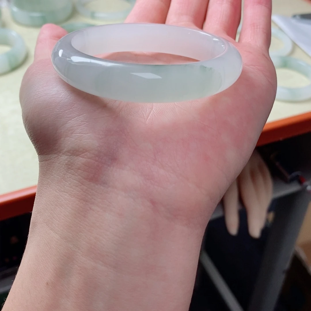 定制石英质玉（天山翠）一*55