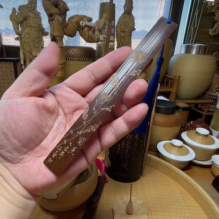 竹老煤竹雕刻书签菊