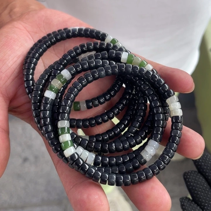 和田玉未镶嵌颈饰多样性发货，发其一