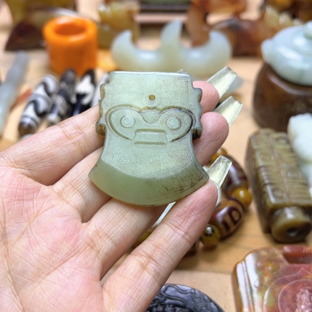 【闪购商品】蛇纹石玉颈饰未镶嵌