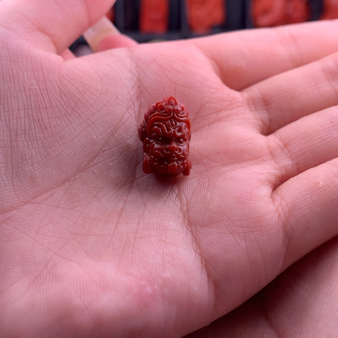 南红玛瑙精工雕刻黄财神11+未镶嵌
