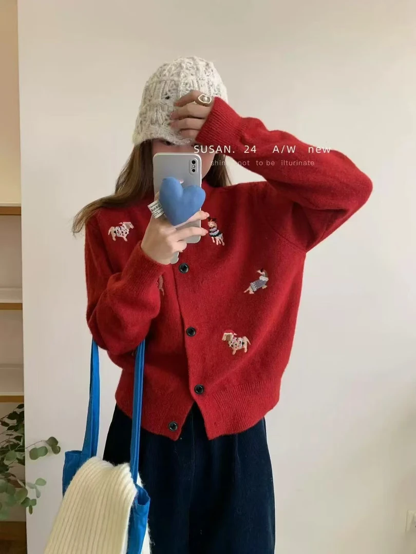 小马开衫刺绣长袖圆领毛针织衫网红女装时尚慵懒风秋冬短款宽松