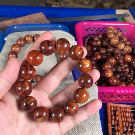 【闪购商品】手串/手链黄花梨/降香黄檀18
