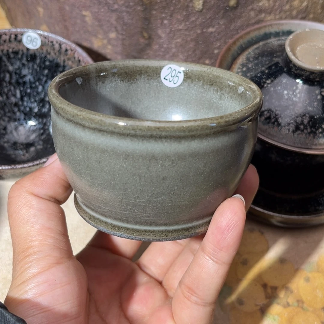 茶盏义兴龙窑坚持真柴烧