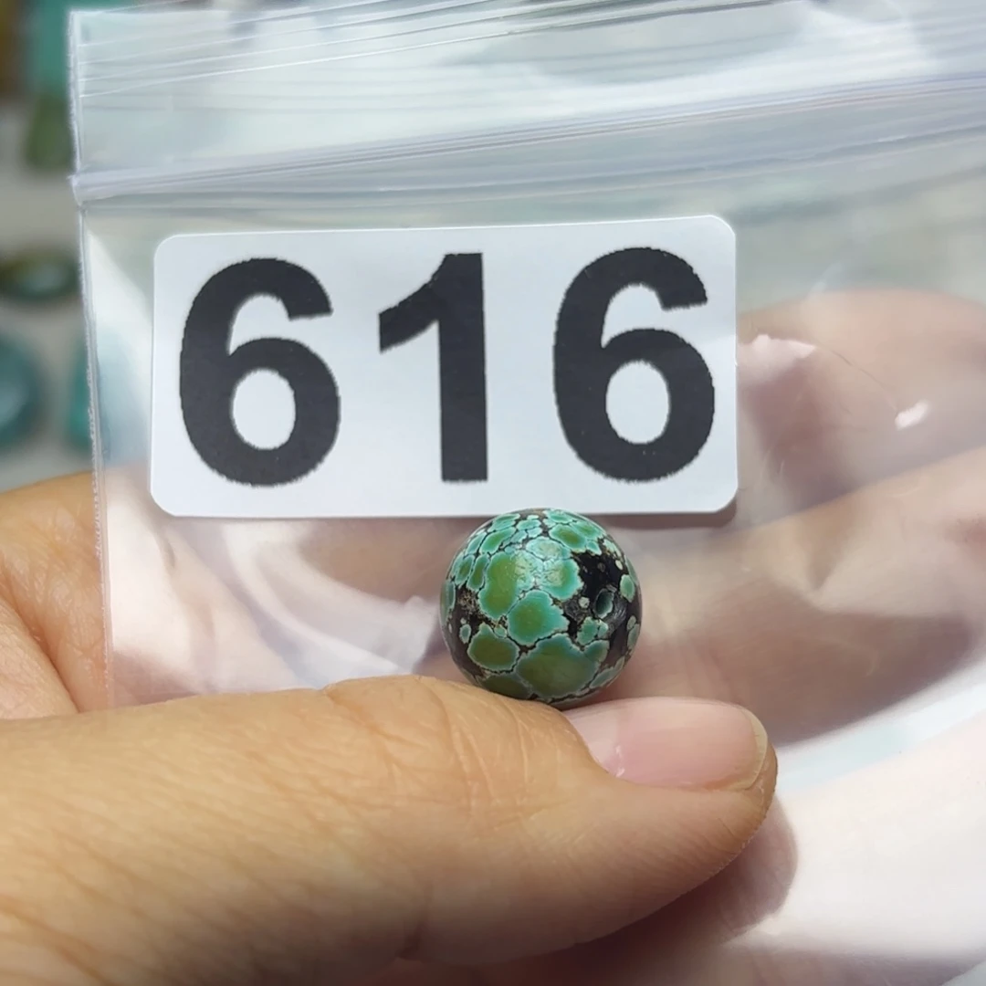 新***学南红玛瑙未镶嵌珠宝奇石