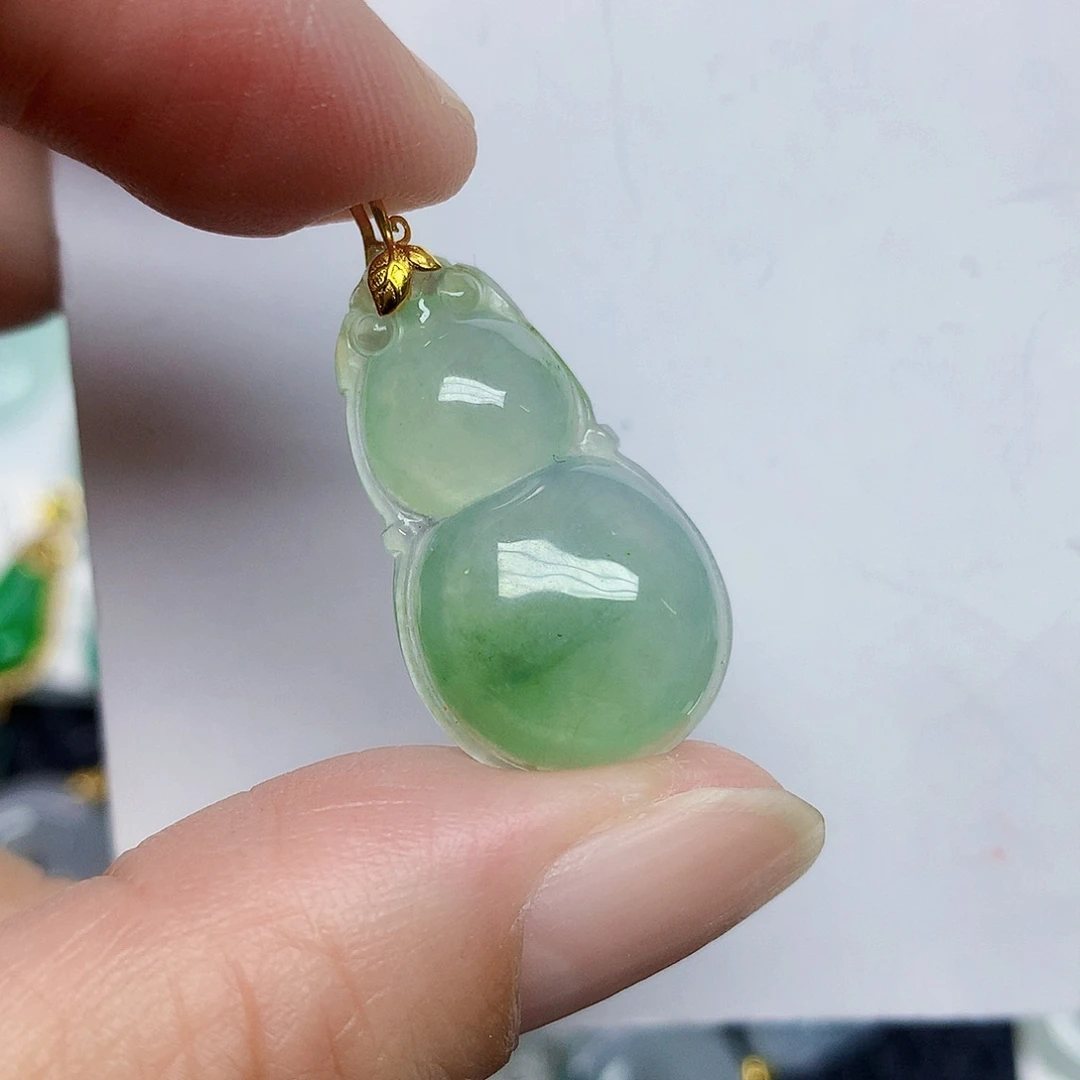 翡翠18K金镶嵌颈饰3557779