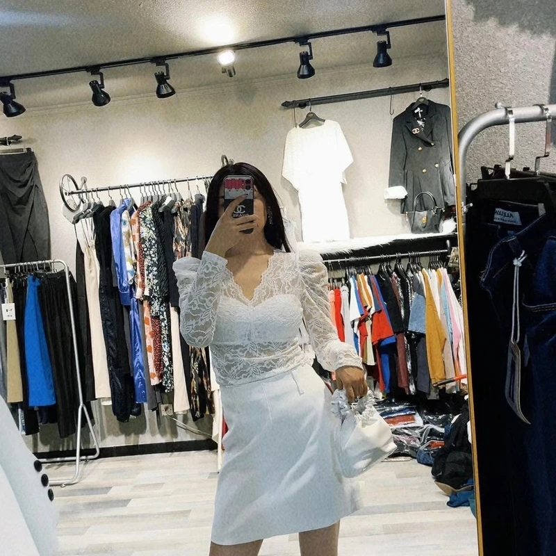 01-050（قايتۇردىغانلار مال ئامماڭ ）女装显瘦气质重工修身女