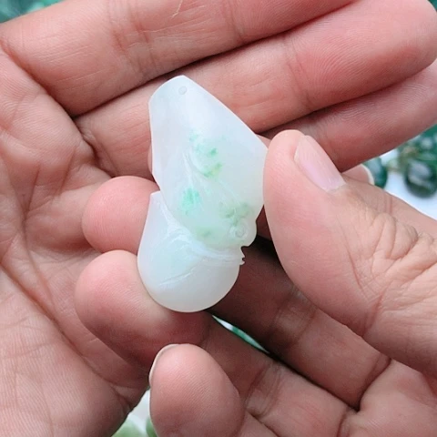 独山玉颈饰未镶嵌苏****1