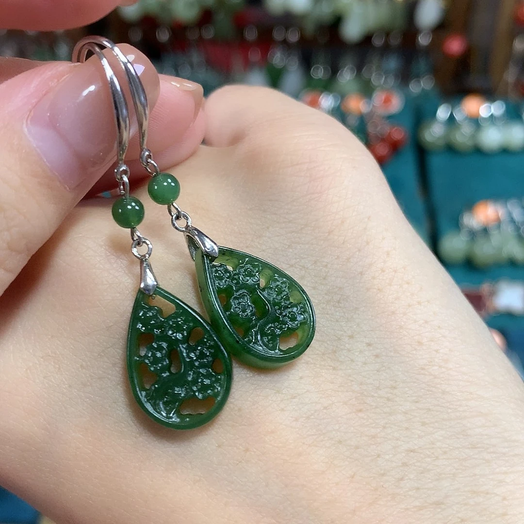 和田玉（碧玉）银S925镶嵌耳饰卡19左右